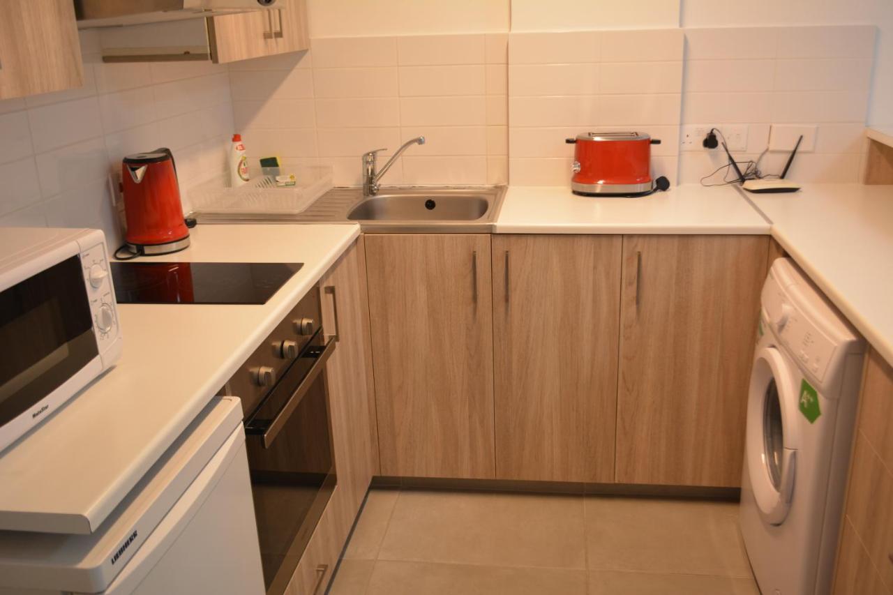 Les Palmiers Sunorama Beach Apartments لارنكا المظهر الخارجي الصورة